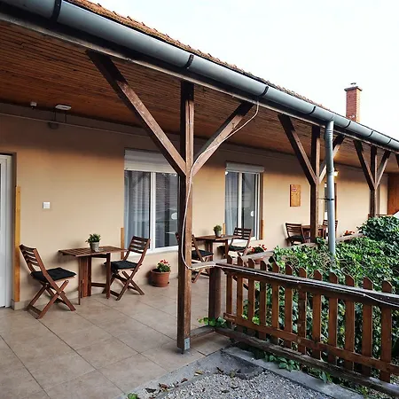 Fonix Panzio Nocleg ze śniadaniem Eger